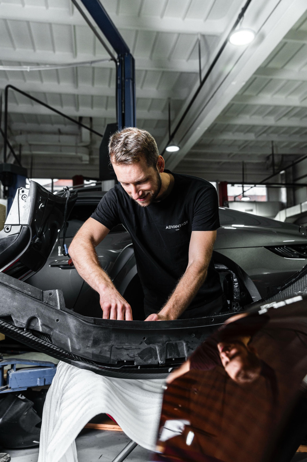 Technik při odborné montáži v servisu
